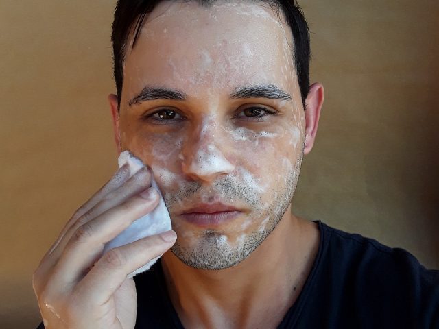 Vitalis-Gesichtsbehandlung für Ihn Vitalis-Gesichtsbehandlung für Ihn